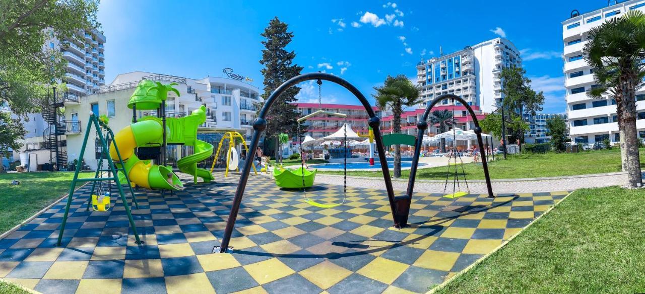 Flamingo Beach Hotel Pantai Sunny Luaran gambar